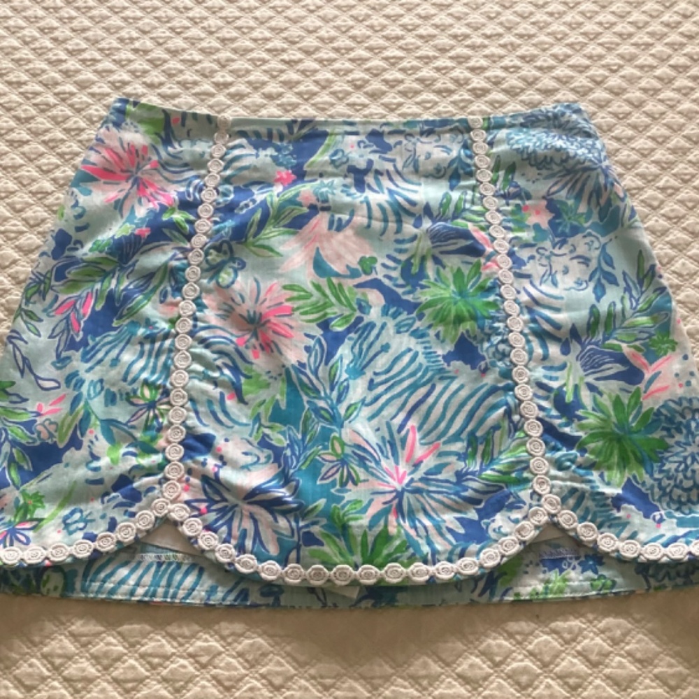 Lilly Pulitzer Patty Skort Coastal Blue Lion Around - Picture 3 of 9